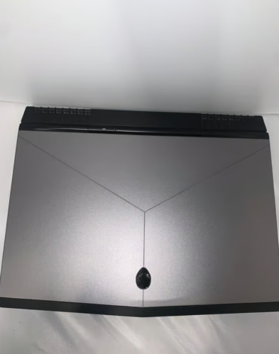 ALIENWARE 15 R4 i7 8750H 16GB RAM GTX 1070 256GB SSD & 1TB HDD